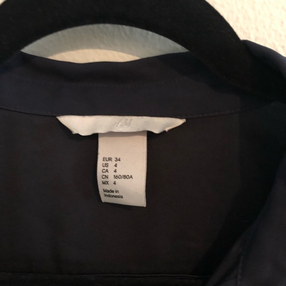 H&M Navy Blue Button Down - Picture 4 of 4